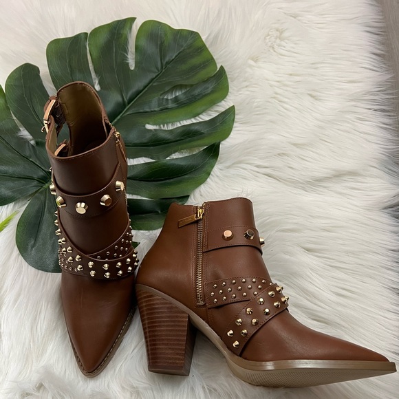 Michael Kors Dover Astor Stud Leather Ankle Boot ✨brand new✨ - Picture 4 of 5